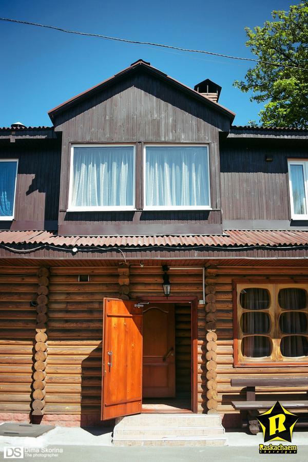 Hotelhola Czernihów Zewnętrze zdjęcie