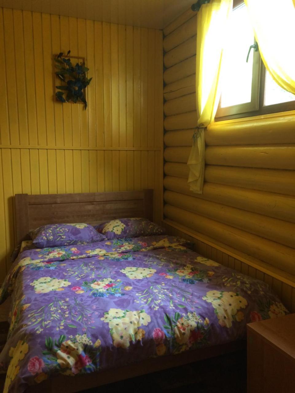 Hotelhola Czernihów Zewnętrze zdjęcie